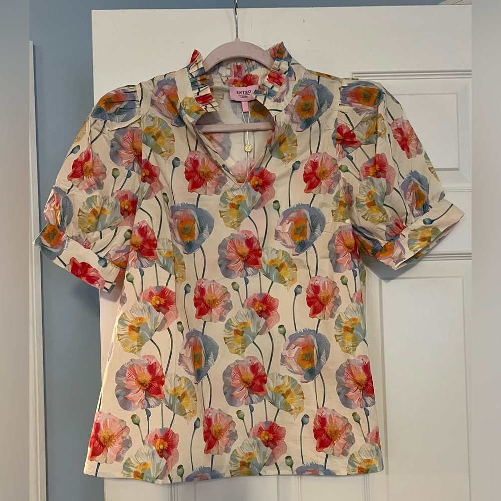 Entro Cream Floral Print Cuff Band Short Sleeve Pullover Top